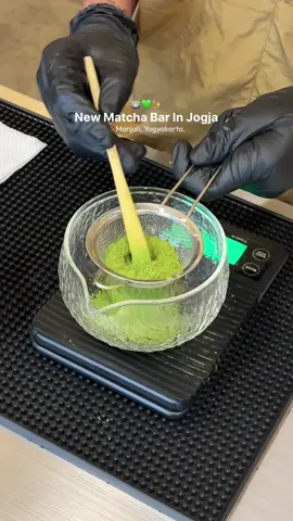 Rekomendasi matcha shop baru di monjali jogja 🍵💚 wajib cobain ichigo matcha with pink fluffy ✨  #cafejogjaviral #fyp #jogja24jam #placetogojogja #kyoumatchayk 