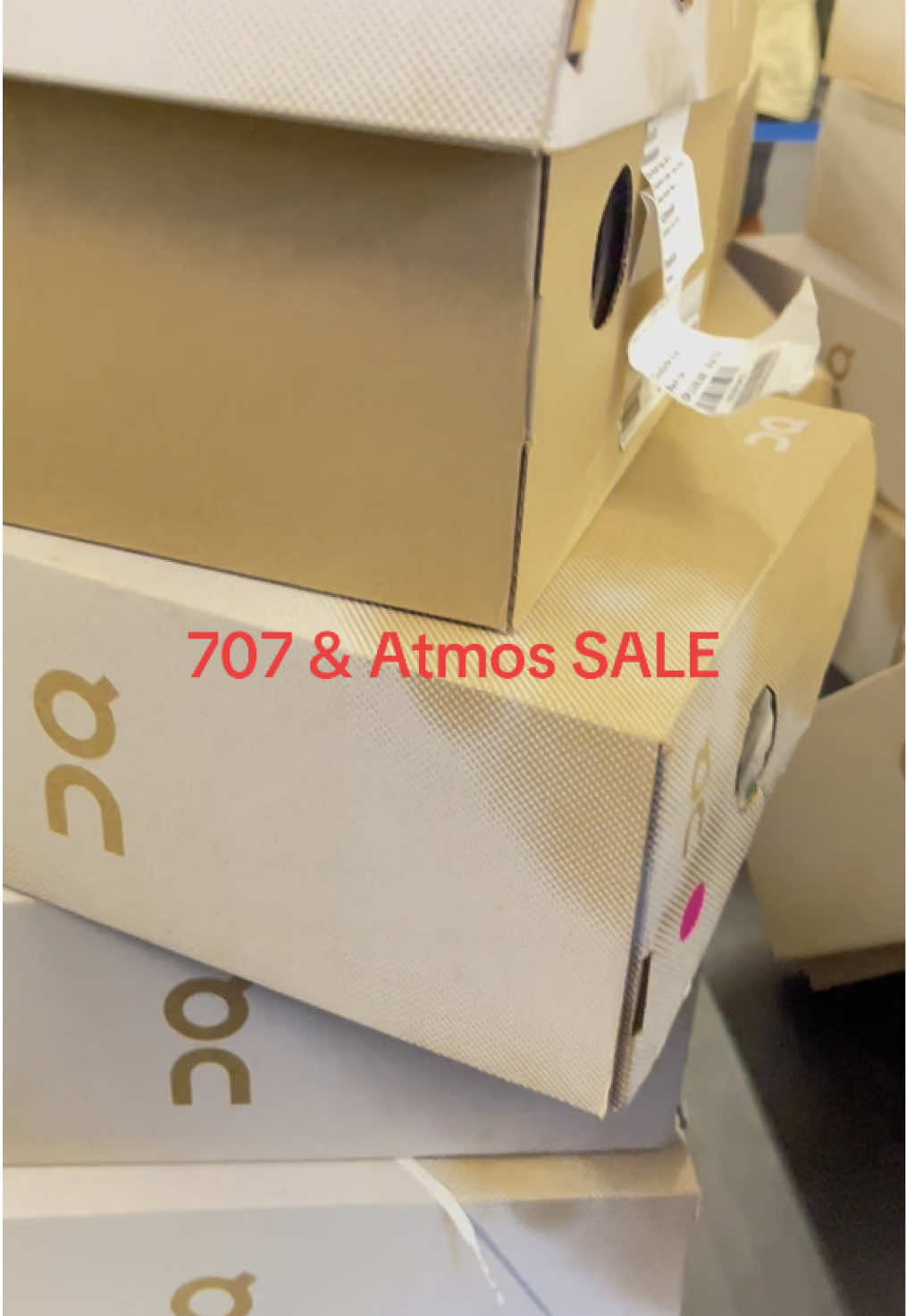 buat sale segede ini di hari minggu ga terlalu rame karna plaza senayan sepi jujur serasa kembali covid #demosenayan #sale 