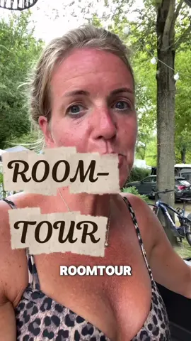✨ Endlich ist es soweit – unsere kleine Roomtour durchs Wohnmobil! 🚌✨ Viele von euch haben gefragt, wie es innen aussieht – also kommt mit auf einen Rundgang durch unser rollendes Zuhause. 🛋️🚐💛 Würdet ihr auch gerne mal mit dem Camper losziehen? #Wohnmobil #RoomTour #VanlifeGermany #Camperlife #VanlifeEurope     
