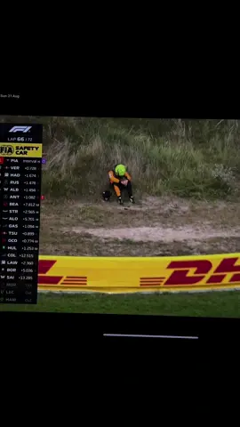 Truly heartbreaking💔💔💔 But you gave it your all, Lando. Keep your head up👏🏻 #landonorris #zandvoort #dutchgp #f1 #mclaren 