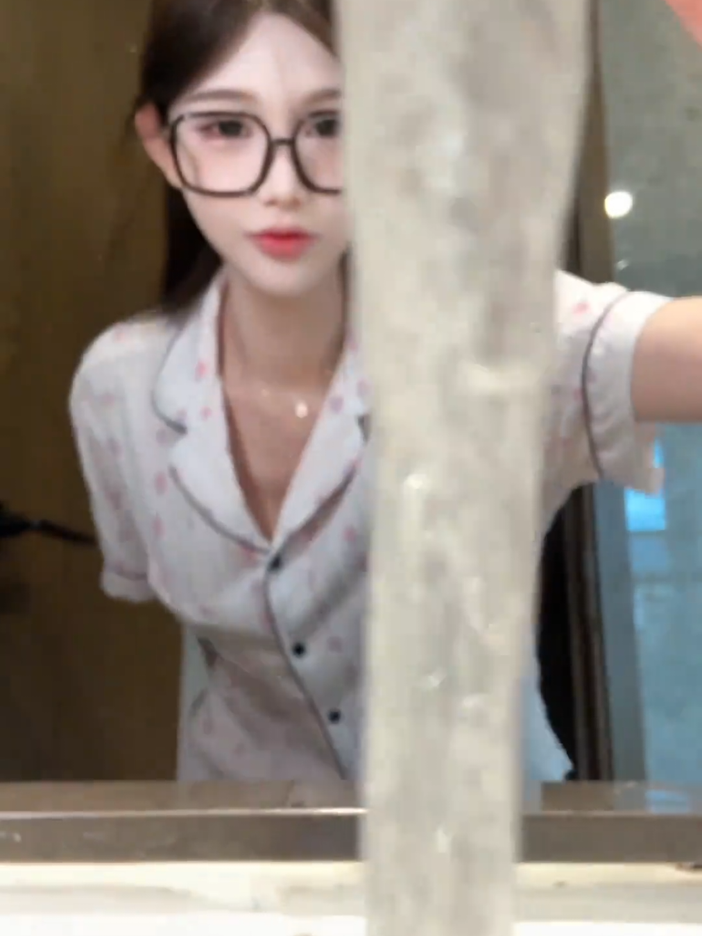 @Miss Canva 忘了关水龙头 ver.4 #变装 #反差 #御姐 #氛围感 #上热门 