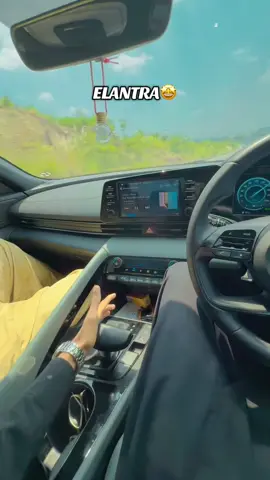 Elantra🤩 . . . . #foryou #tiktok #viral #carstiktok #fyp 