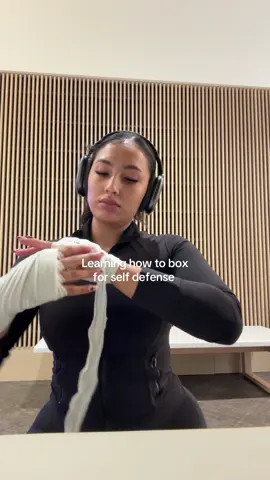 Grwm for boxing #boxing #grwm #handwraps #fyp #abcxyz 