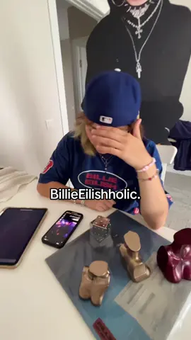 @BILLIE EILISH #billieeilish #lovebillie#billieholic #lovebillieeilish💚🖤💚🖤 
