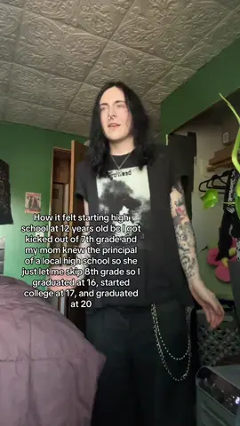 It actually sucked being underage in college #fyp 
