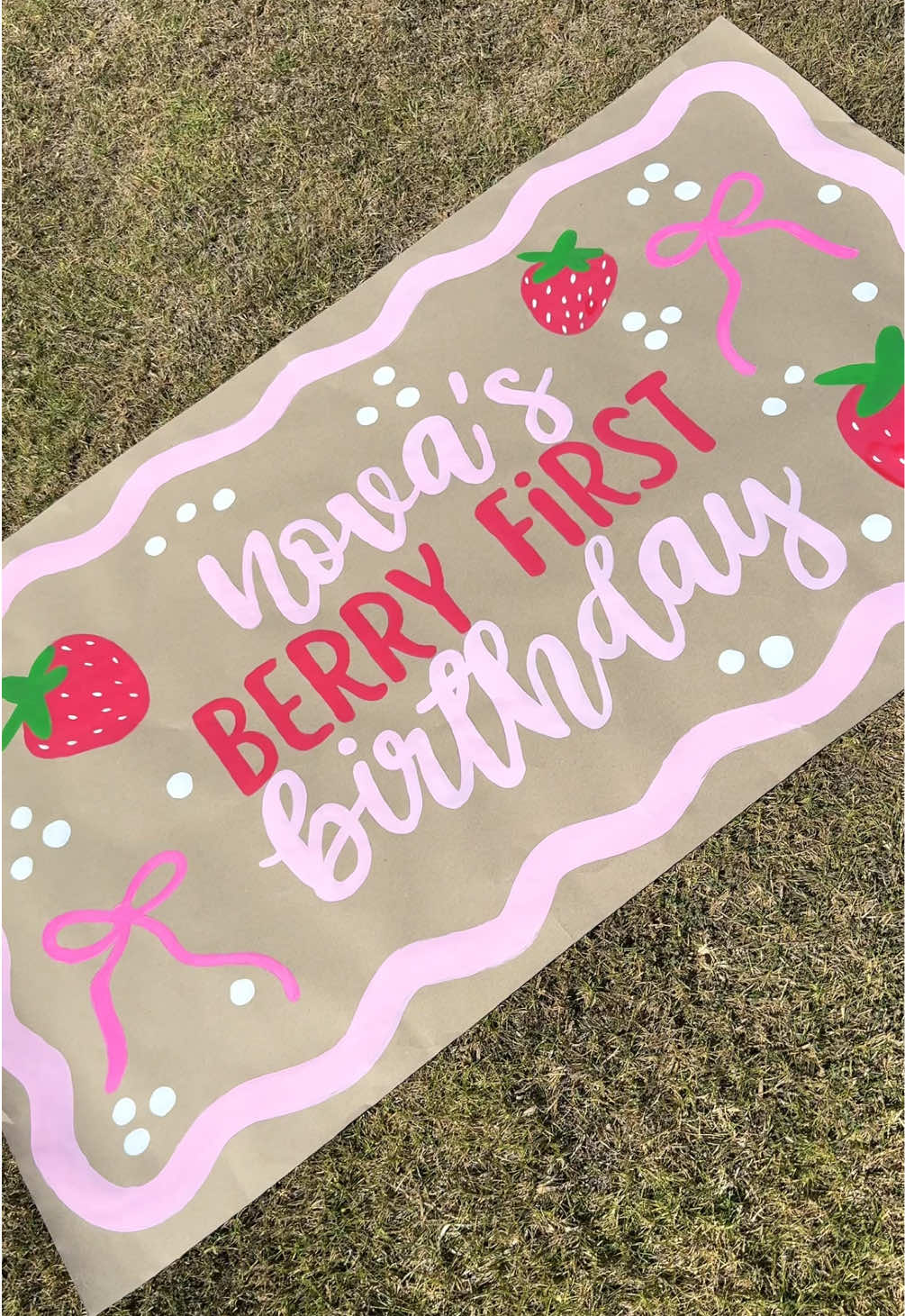 🌸🧁🎀🍭🩷🍓✨ #bannerpainting #birthdaybanner #firstbirthday #partybanner #fyp