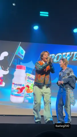 มาร์คคริส โยนแรงไป ขอโทษแทนมาร์คคริสด้วยนะคะ 🙏🥺 โยนเบาๆลูก มาร์คขอโทษแล้วนะค้า #MARCKRIS #DutchMillxBUS #DutchMillPowerBUSstation #BUSbecauseofyouishine 