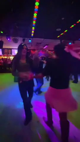 here she come a walking in #swingdance #countryswing #codyjohnson #CapCut #olebrandselect