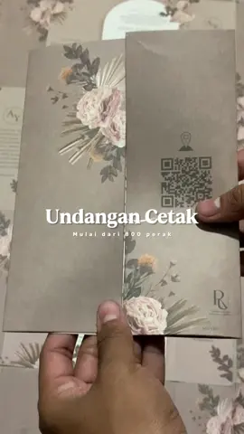 Mau nikahan, khitanan, atau acara keluarga tapi bingung cetak undangan di mana? Tenang, kami siap bantu! 😍 📌 Cetak undangan mulai dari Rp 800/lembar aja! ✨ Bonus lengkap biar kamu nggak repot: ✅ Gratis Plastik OPP ✅ Gratis Label Nama ✅ Gratis Undangan Digital ✅ Gratis Desain ✅ Gratis Denah Lokasi ❗Cocok buat kamu yang pengen hemat tapi tetap elegan dan berkesan! 📲 Pesan sekarang juga via DM atau klik link di bio! 📦 Siap kirim ke seluruh Indonesia 🌍 #undangancetakmurah #undanganpernikahan #undanganmurahjakarta #CetakUndanganpernikahankhitan #undangancetakjakartapusat 