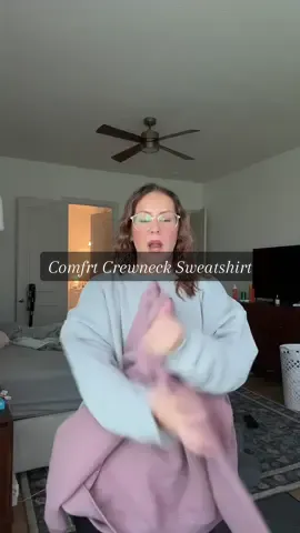 So cozy! @Comfrt #crewnecksweatshirt #sweatshirts #sweatshirtsesaon #plussizetryon #plussizetiktok 