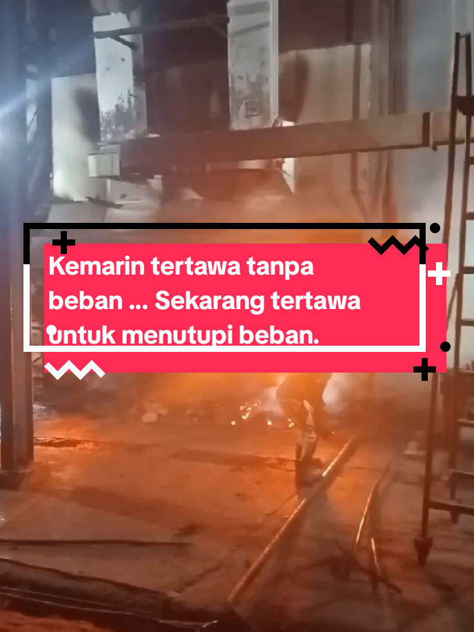 Kemarin kau tertawa tanpa beban ... Sekarang kau rasakan tertawa untuk menutupi beban!!!  #kulipabriksawit  #zulpanpa1000  #fypage 