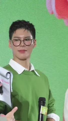 ขอแค่ได้มองก็ตายแล้วตายอีก 🩵 #AIS #aisfamilytime #aisfamilytimexพี่จองคัลแลน #cunllenhateberry 