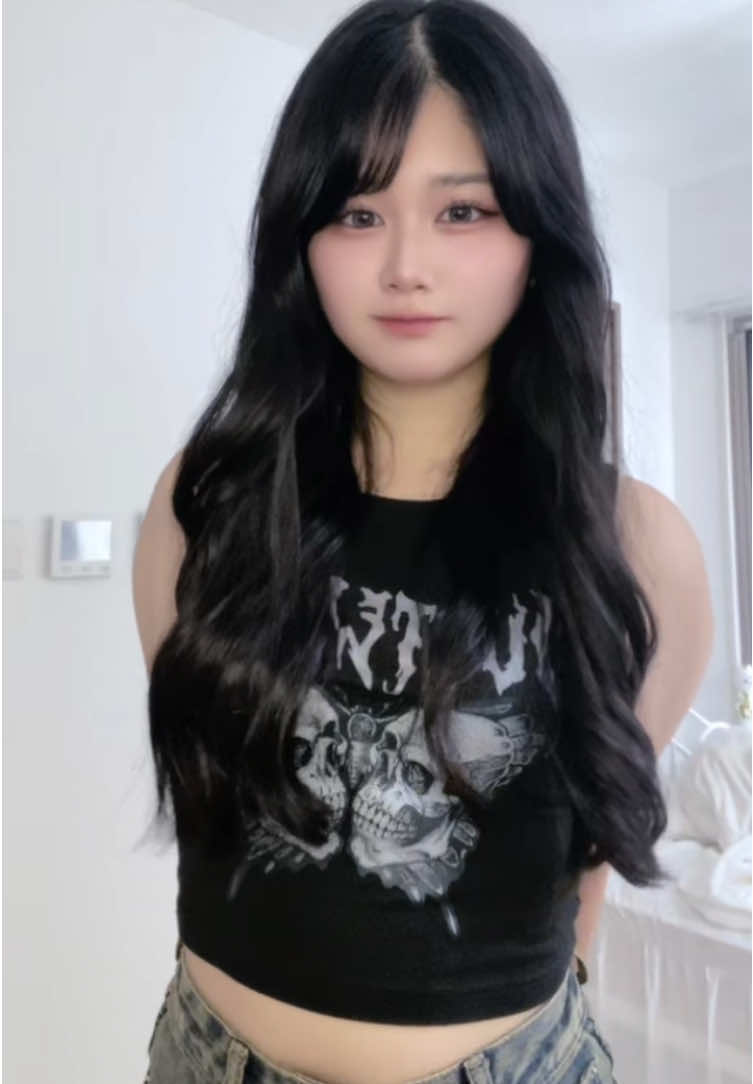 最近マッチョからいっぱいdmきてて嬉しい返さんけどしっかり投稿覗きにいってる
