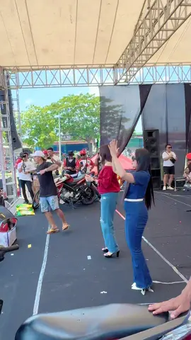 Jendral wito@SAM PIITAK SOPIR SEEZ ..lagu wajib rombongan nyeni😁😁😁#fyppppppppppppppppppppppp #jendralwito #fyppppppppppppppppppppppp 