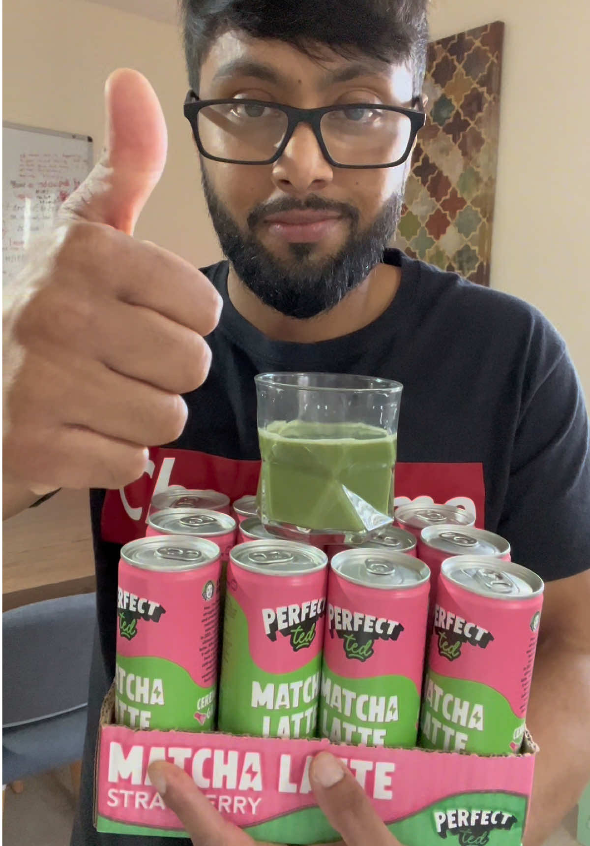 Strawberry Matcha is literally the perfect latte 😍 @PerfectTed  #matcha #latte #coffee #drink #fyp 