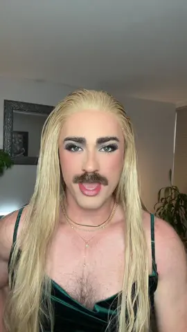 Do you think this is the best way to attract men? #sireneyes #sirenmakeup #makeuptutorial #countrydrag  Products Used: Foundation & Concealer - Triclone Skin Tech @Haus Labs by Lady Gaga  Eyeshadow Palette - Stone Cold Fox @ColourPop Cosmetics  Liquid Liner - 24/7 Inks in Zero @urban decay 