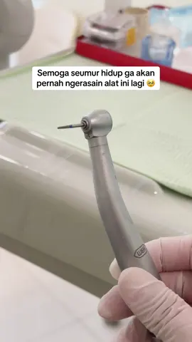 Ada yang tau ini alat apa? Dan ada yang pernah ngerasain rasanya pakai alat ini? 👀 Coba spill di kolom komentar 🤗