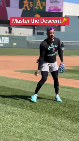 Infield play is won in the descent. 🏔️ Those last 2–3 steps decide everything: ✔️ Gets the body under control. ✔️ Creates good direction to 1B ✔️ Forces attacking the hop you want - instead of letting the bad one play you. ✔️Creates more rhythm into the throw Cues: 🗣️Think of riding the ramp down to meeting the ball. 🗣️It is a ramp, not a cliff. It should be a smooth descent Master the descent, and you’ll master the hop. #infield #infielddrills #infieldtips #baseball #baseballlife 