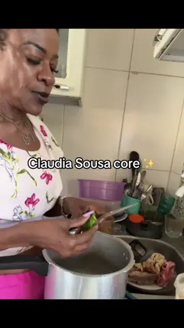U Q? #humor #perolas #zoadoia #claudiasousa #comida 