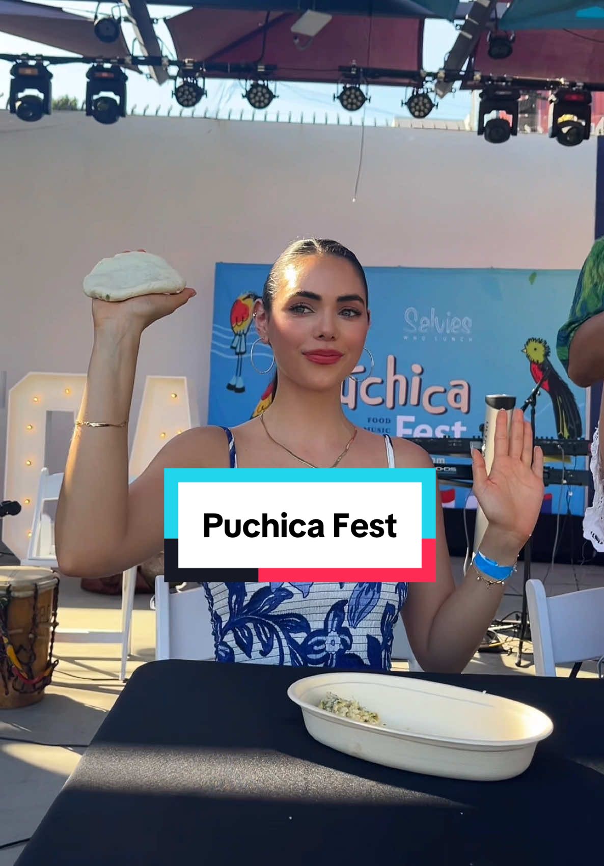 Me inscribieron a una competencia de la mejor pupusa a beneficio de la organización Salvis Who Lunch! Yo crecí con la comunidad salvadoreña, entonces me ha aprendido algunos Trucitos 😏🇸🇻🇭🇳💕 QUE TAL? ##salviswholunch##pupusa##honduras##elsalvador##competencia