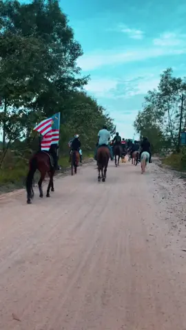 Part 2 😂 malaysia girls  #budakkampung #buayadarat🐊 #horseriding #merdeka @hakimstable 