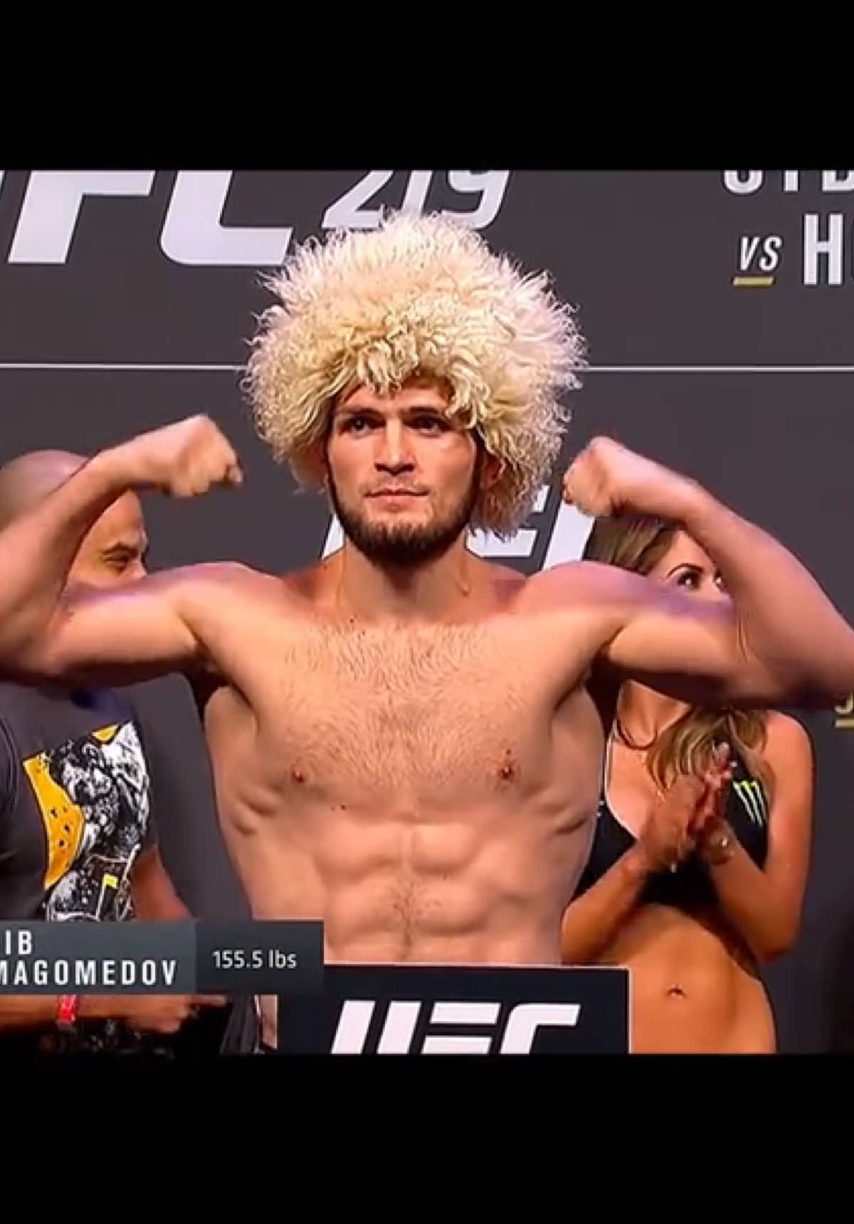 Khabib Nurmagomedov🇷🇺 vs Edson Barboza🇧🇷 . #khabib_nurmagomedov #edsonbarboza #UFC #dagestan #wrestling 