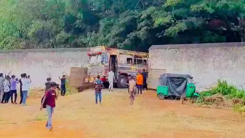 තාල රටා ආපු සෙනෙර අය්යාගේ වයඹ හොල්ලන් ඉන්න ආශ්චර්යා 🥹🧡@ආශ්චර්යා_queen_chol#තාල_රටා_holi_festival❤️ #foryoupage #viral #1millionaudition #tending @A & S Galle bus King @😍Sachintha kawushalya 🧿 @kavii_41 @Lahiruwa  🇮🇱 ✌️ @⚜️🦀💙Ď Î Ĺ💙🦀⚜️ @Hirusha_Madushan🔰♠️ @❤️😍Tharu 💫 @@..𝐖𝐈𝐉𝐄𝐒𝐈𝐍𝐆𝐇𝐀..🇮🇱 @~MiShEl eLrOy~ @@𝐂𝐇𝐈𝐑𝐀𝐓𝐇_𝐁𝐎𝐘 
