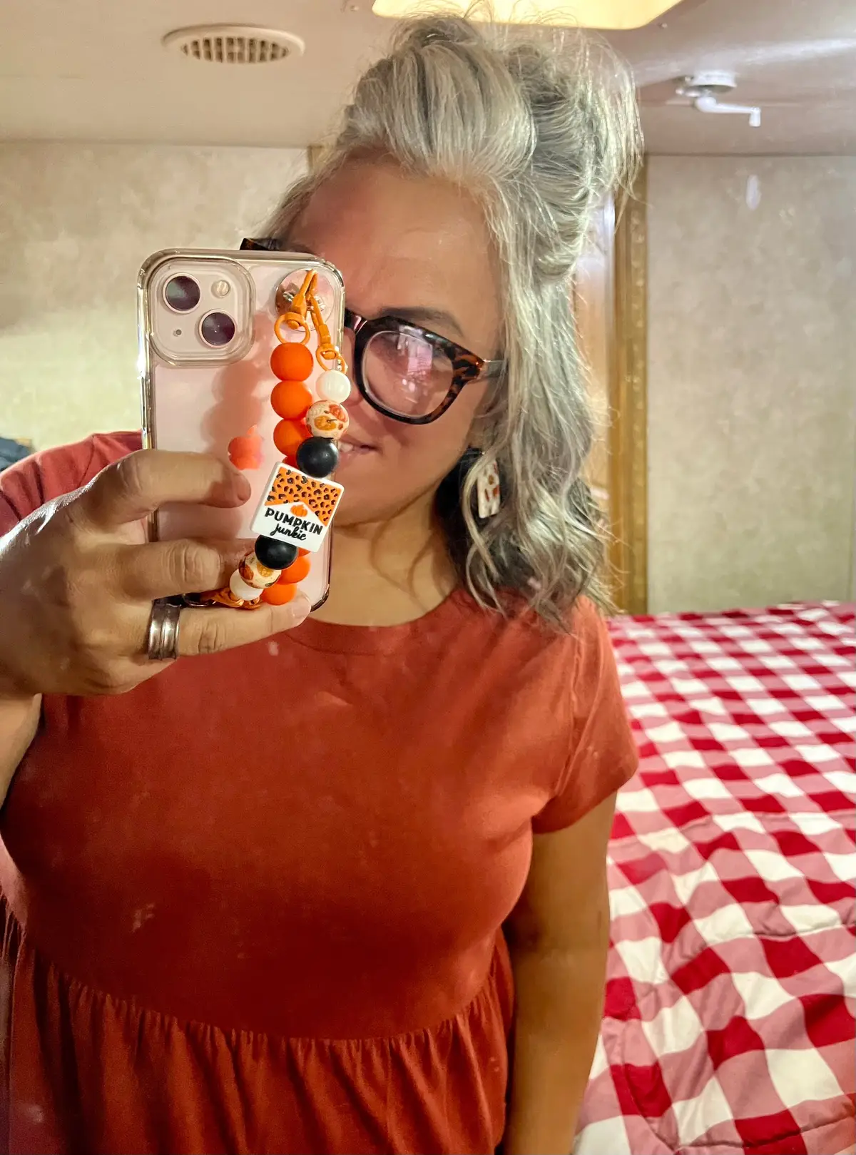 Most people on my timeline…. I am so sad summer is almost over. Then there is me 👀🤣😉🎃🎃🎃 I had this idea 💡 last night and I am obsessed 😍  Are you team summer or fall 🧐👏🏼 #pumpkin #pumpkinseason #pumpkinspice #fall #viraltiktok 