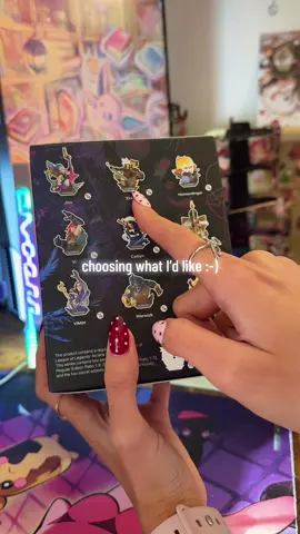 saw this in popmart & knew I wanted one of the figures! jinx would’ve been so badass ⸜(｡˃ ᵕ ˂)⸝♡ #blindbox #blindboxopening #popmart #arcane #leagueoflegends 