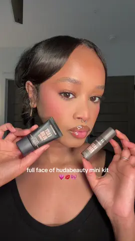 full face using @Huda Beauty mini kittt 🫧💋🎀 #hudabeauty #fullfacemakeup #hudabeautyminikit #makeup #beautyinfluencer 