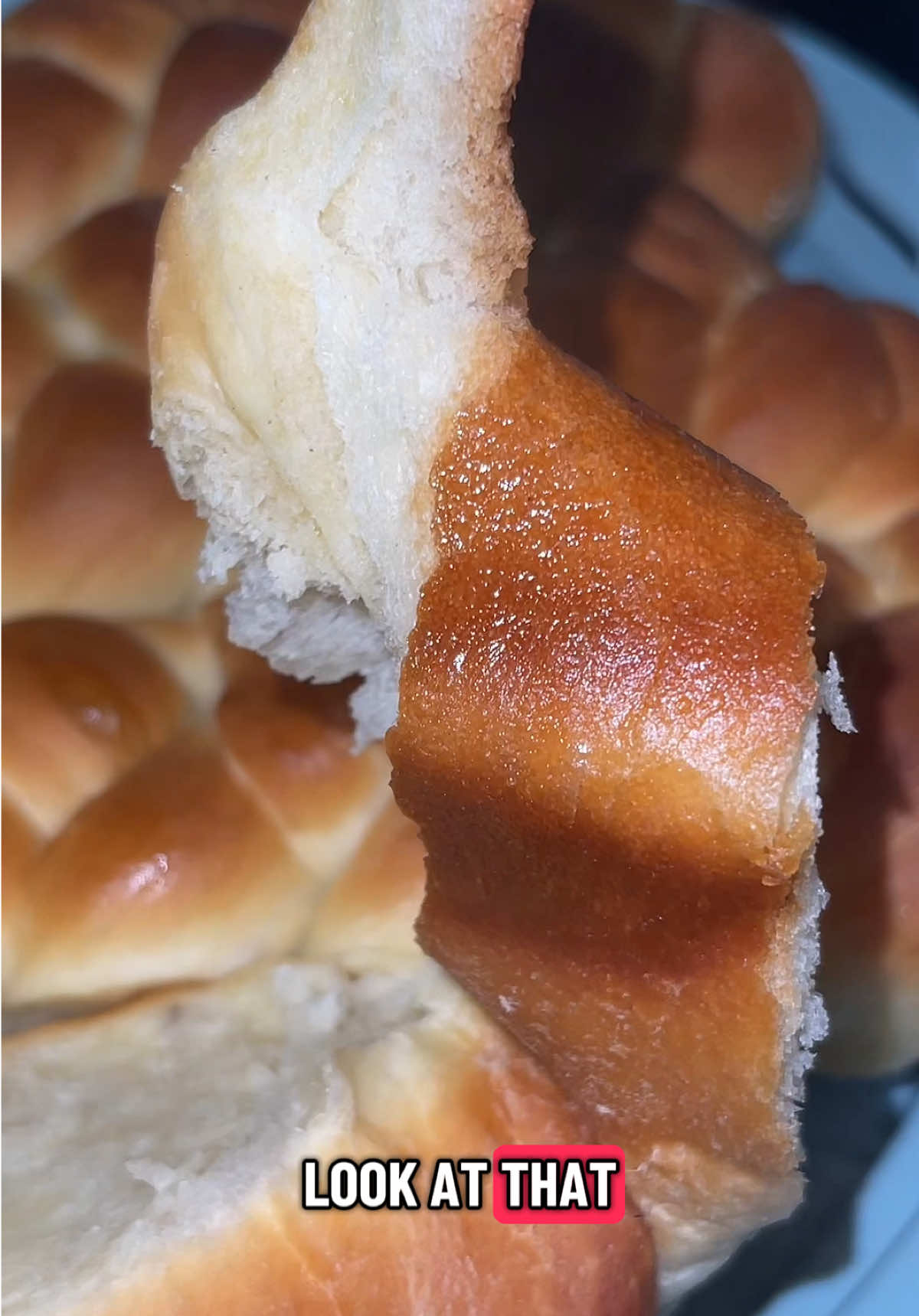 Sunday’s are for bread 🥖 (Roti) making in our household enjoyed with Shaah (tea 🫖) Today’s Menu Items: Roti Shaah Soor w/ goat stew and okra stew Muufo  If you haven’t tried Somali food yet wait are you waiting for??  #bread #shaah #somalifood #somali #hooyo 