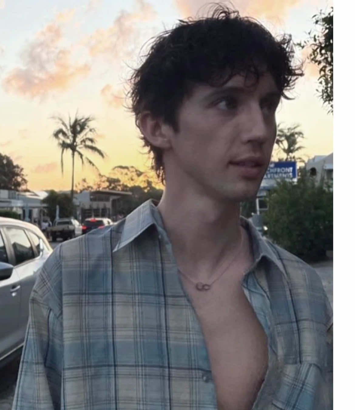 #TROYESIVAN | dont really know how to feel about this 😣 | @Troye Sivan | @gaege @emma ఌ (josiah stan) @raven ‹𝟹 | #troyesivanedit #edit #viral? #whenyouregonethecranberries 