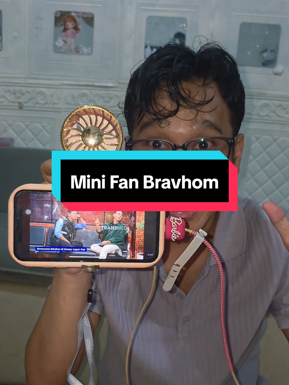 Mini Fan Bravhom ini si bener bener merusak pasaran harganya gamasuk akal, baterainya awet banget, sudah usb type dan sudah bisa sebagai powerbank hp juga loh gokil #minifan #minifanportable #kipasmini #kipasminiportable 