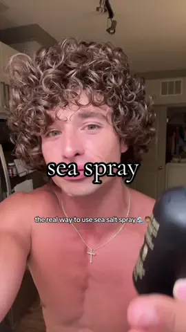 If your hair is cooked, and you need to fix it fast, or you just want to add that beachy texture, make sure your hair is damn first, and then add the sea salt spray… 🧑🏽‍🦱 @Based Bodyworks  #basedbodyworks #curls #curlscheck #curlspecialist #curlsroutine 