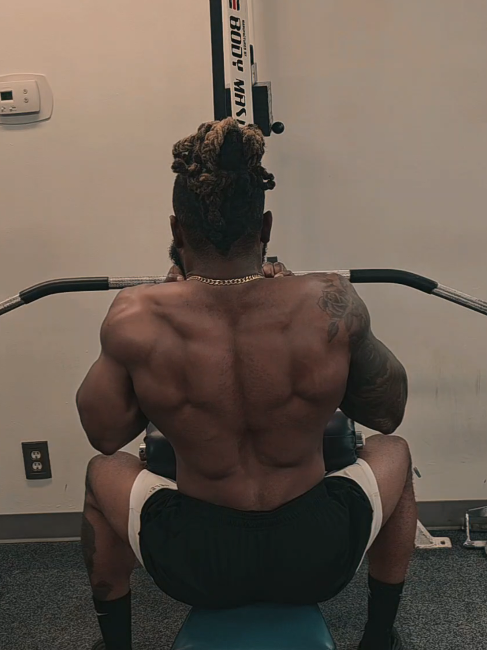 Hold for 7-10sec 💪🏿😤 #haitiantiktok🇭🇹 #GymTok #isometric  #fyp 