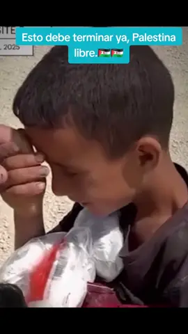 Niño en Gaza muere después de recibir comida #Palestina #libre #gaza