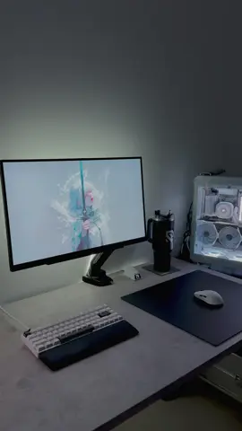 Is this the peak of my setup?! I love the room change 🫣🫦 . . . Support: @TechKami @easy @Sia @nidami @𝐦𝐞𝐨𝐰𝐥𝐢𝐬𝐡𝐚.⋆♱ @xstrlght  #setup #techtok #fyp #blackwithe #tecnology 