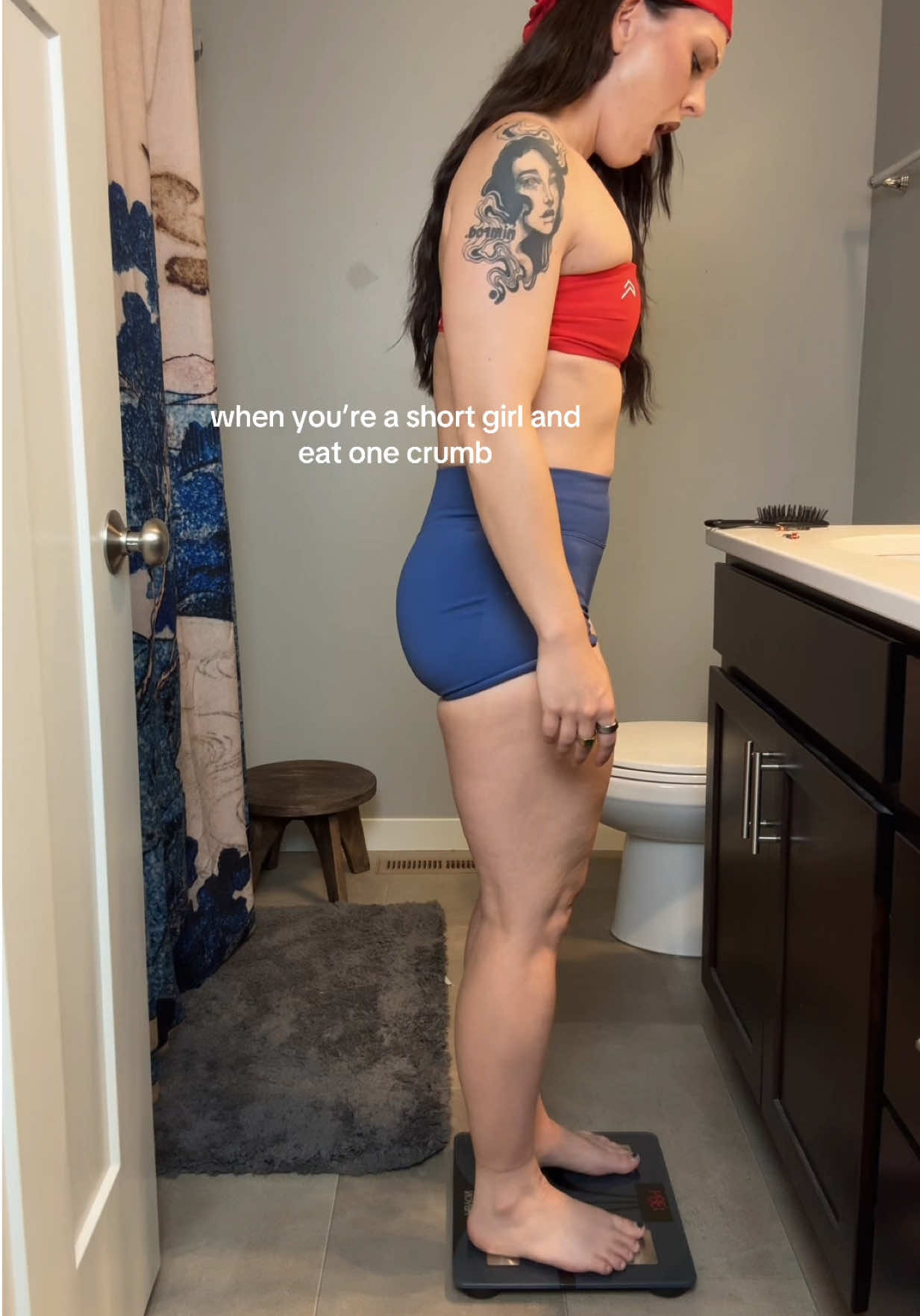 The weight goes on easy and comes off hard #shortgirl #weightloss 