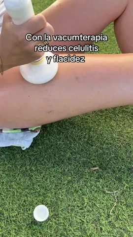 Sufres de celulitis y flacidez? Con la vacumterapia esto va a cambiar #celulitis#piernaslindas#cuidadodelapiel#bienestar masajeador nuestro masajeador de ventosas te ayudará a reducir la celulitis, mejora la circulación y logra unas piernas más lisas y firmes 💆‍♀️🇨🇴