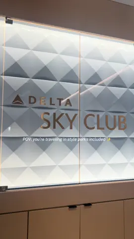 The lounge beats sitting at the gate every time 🥂🛫 #deltaairlines #deltaskyclub 