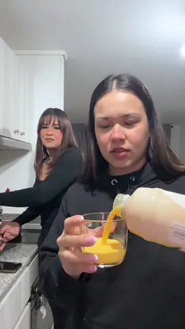 Mango colada tasting in #chile🇨🇱 #tryingnewthings #santiagodechile #probandoproductos #fyp 
