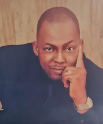 😭💘💔❤️‍🔥M. COULIBALY Baba Animateur Journaliste, Ex-Chef de Département des programmes de RTI 1 il était animateur de l'émission *MAXIMUM* une émission valorisant le RAP Ivoirien.  Date de décès : 27 octobre 2023 Lieu de décès : à l’hôpital Ambroise Paré de Boulogne- Billancourt en France, dans sa 56ème année
