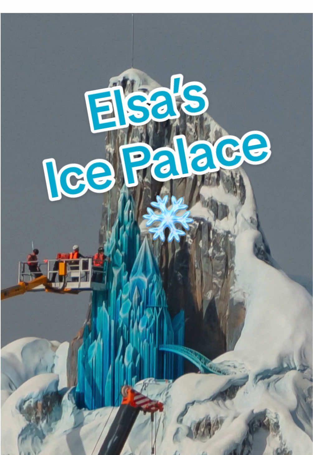 🚨 Just announced at Destination @Disney D23, World of Frozen will open at @Disneyland Paris ✨ in Spring 2026! The recent construction of Elsa’s Ice Palace brings another milestone in the development of this new themed area. 🏔️🏰 This opening will also mark the official transformation of Walt Disney Studios Park into Disney Adventure World, where immersive worlds inspired by the most popular Disney stories are brought to life. 💫   🚨 L'info vient de tomber lors de l'événement Destination D23 : World of Frozen* ouvrira ses portes à Disneyland Paris en printemps 2026 ! ❄️ La construction du Palais de Glace d'Elsa marque une nouvelle étape dans le développement de cette nouvelle zone thématique. 🏔️🏰 Cette ouverture marquera également la transformation officielle du Parc Walt Disney Studios en Disney Adventure World, un lieu immersif où les univers les plus emblématiques des histoires Disney prendront vie. 💫   *Le Monde de la Reine des Neiges.    #WorldOfFrozen #DisneylandParis #DisneyParks #DisneyAdventureWorld