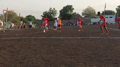احتفال مهاجم منتخب ديم سعد  الاعب شاكر