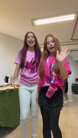 No camarim da diva @Jéssica Sousa e Francisca  #foryou 