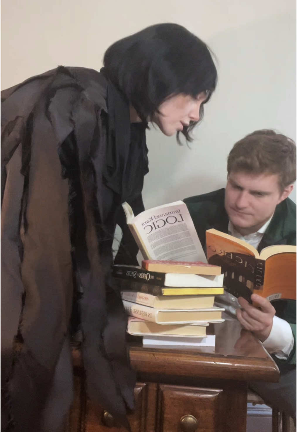 Vin and Elend got like… all of the well of ascension (I’m starting hero of ages and I fear I am going to get hurt) #mistborn #mistbornseries #vinventure #vinmistborn #elendventure #cosmere #cosmeretok #cosmerebooks #cosmerecosplay #mistborncosplay #vincosplay #vinventurecosplay #elendventurecosplay #vinandelend #elendandvin #kelsier #sazed #thefinalempire #thewellofascention #theheroofages #mistcloak #brandonsandersoncosplay 