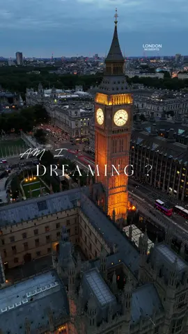 Am I dreaming? 🇬🇧✨ #londonmoments #london #explorelondon #londonlife 