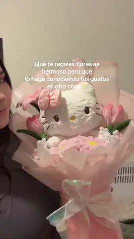Amo el amor y las flores😍 Ig: ramospersonalizados_lilys #flores #sanrio #argentina #hellokitty #ramospersonalizados 