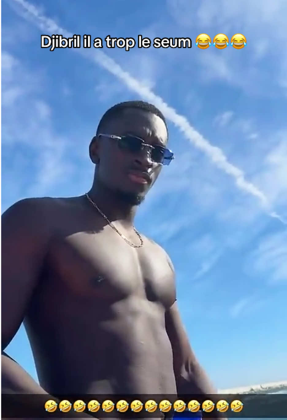 Le rire de Maël en plus 😂😂😂@HMI 🌍 #hmirepost #hmihouse3 #humour #djibril 