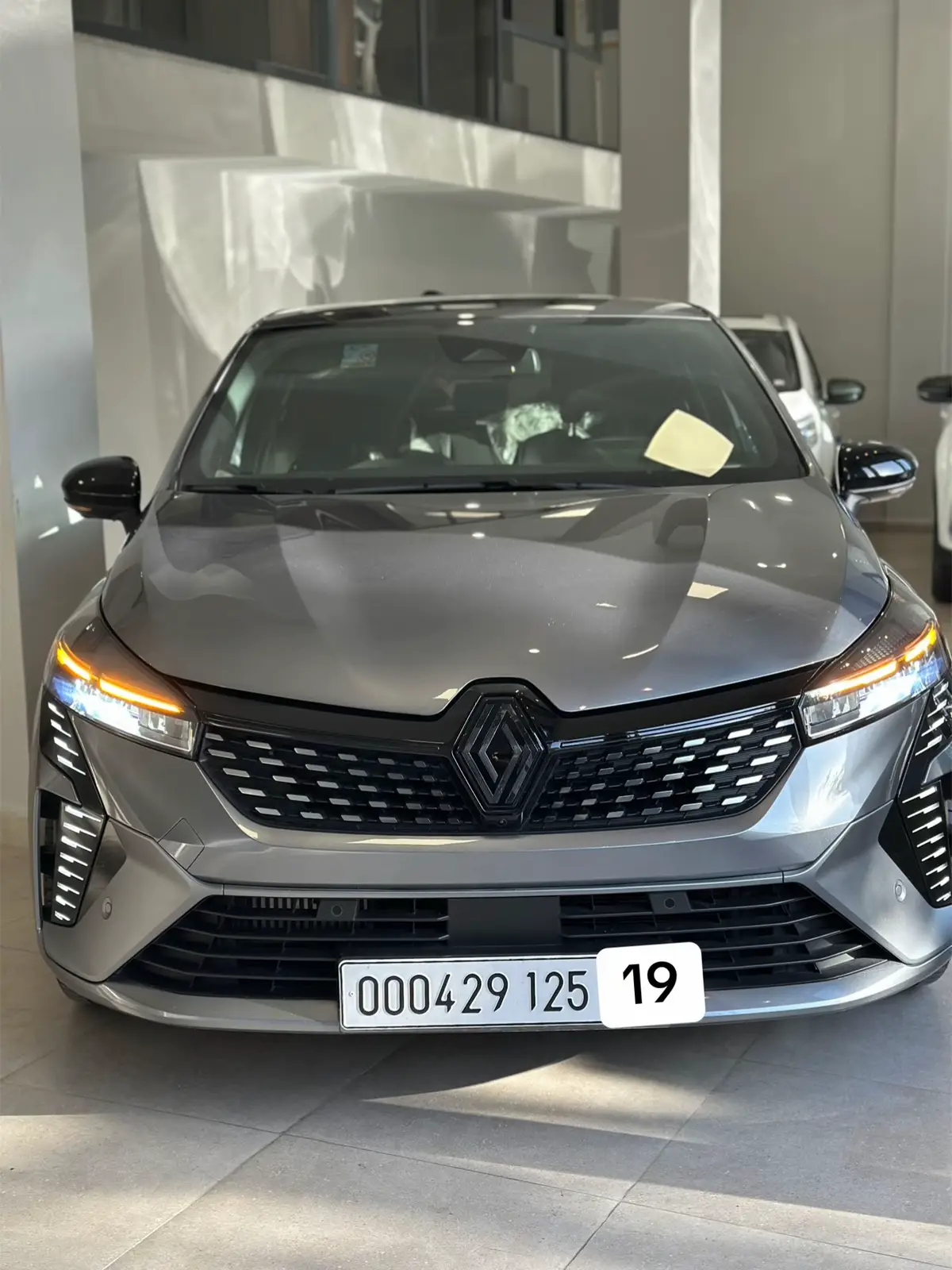 0770958779 